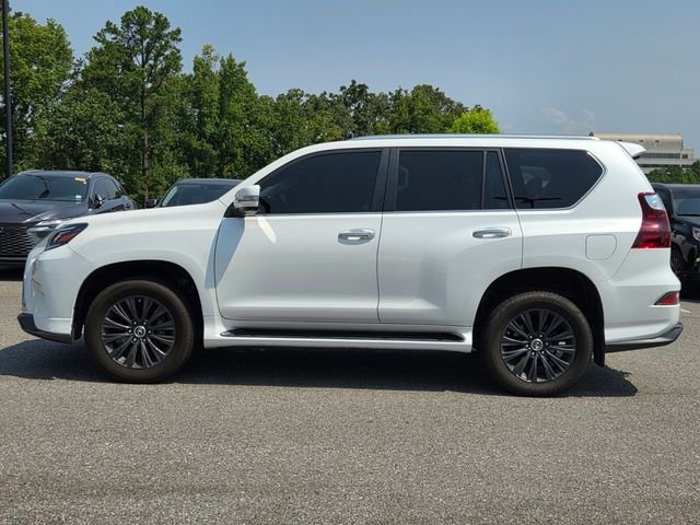 Certified Used 2020  Lexus 460 Luxury image 2