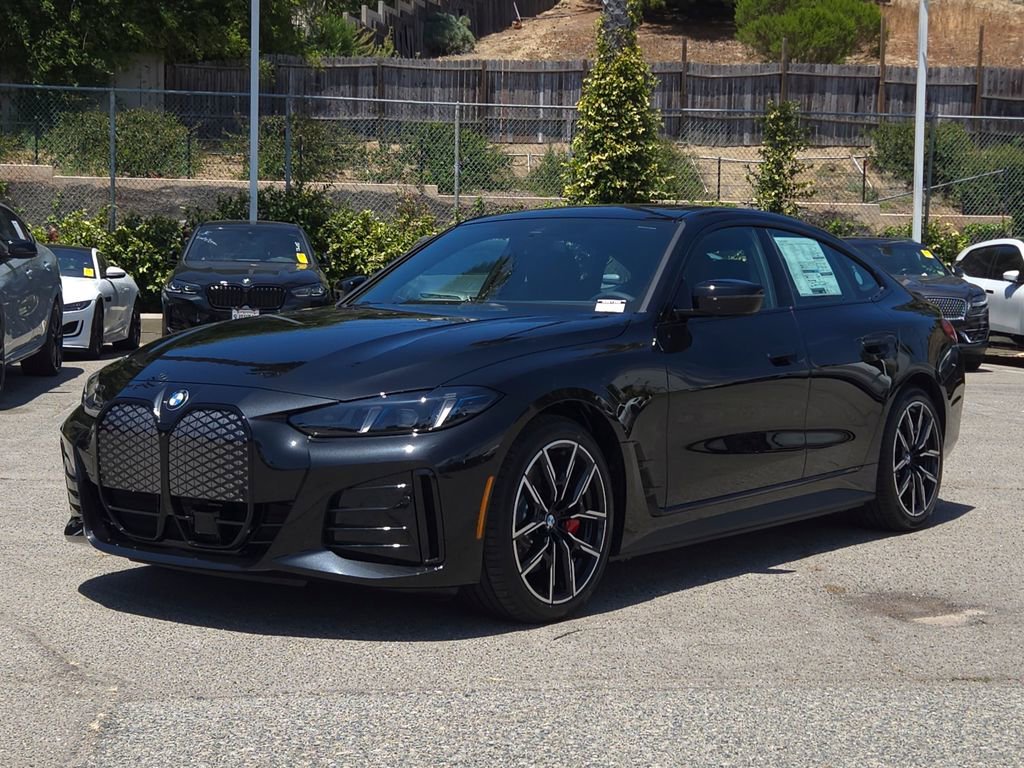 New 2026 Black Sapphire Metallic BMW xDrive40 image 2
