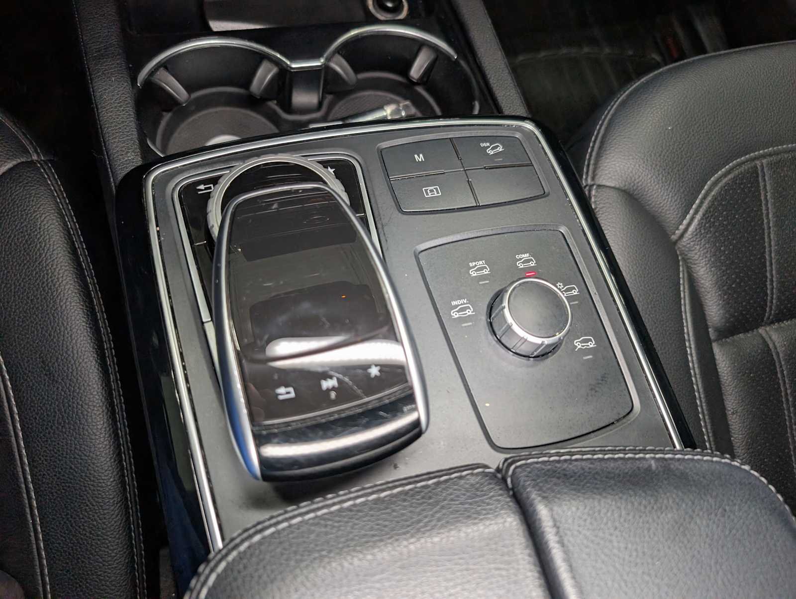 Used 2017 Polar White Mercedes-Benz GLE 350 image 23