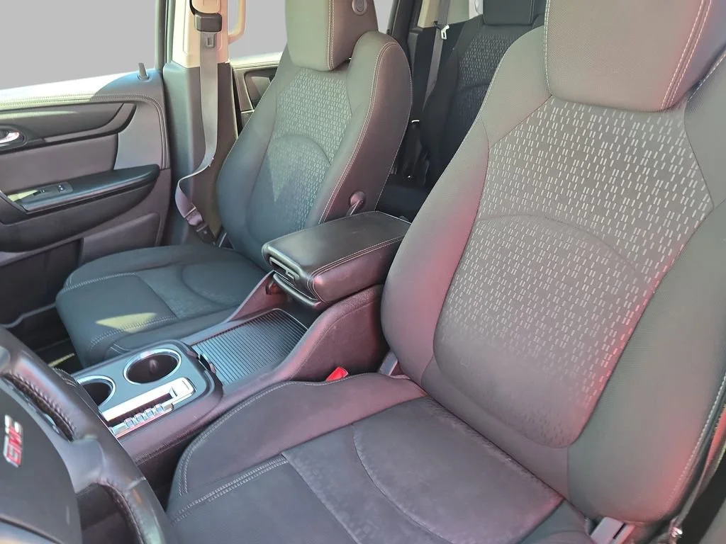Used 2014 Cyber Gray Metallic GMC SLE image 17