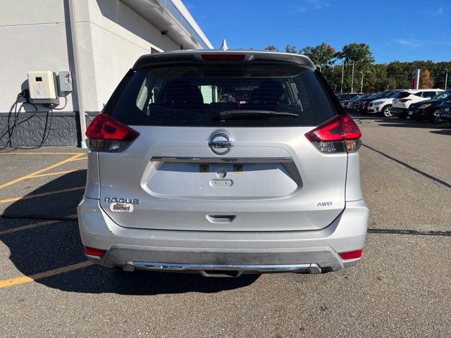 Certified Used 2017 Brilliant Silver Nissan S image 4