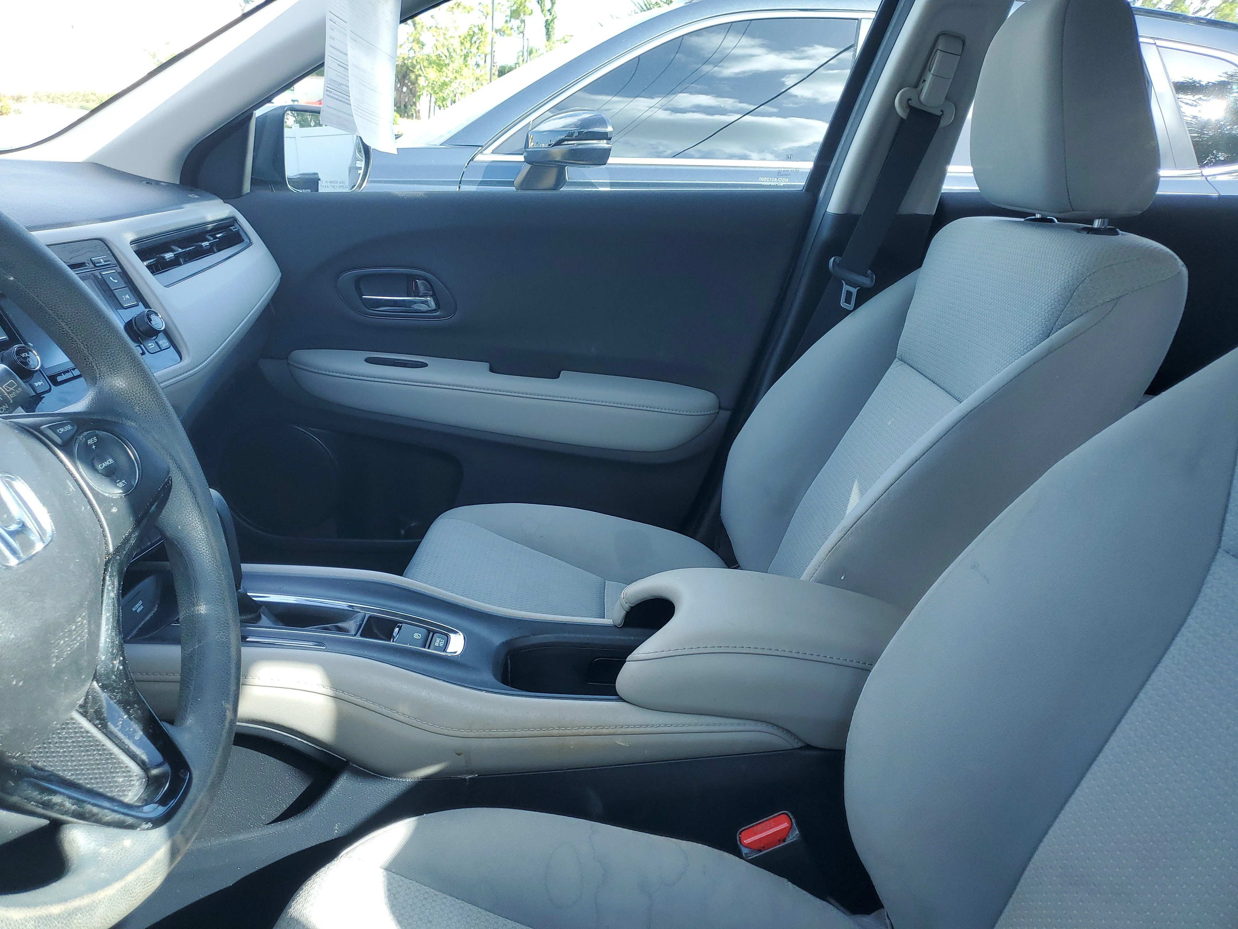Used 2019 Silver Honda LX image 10