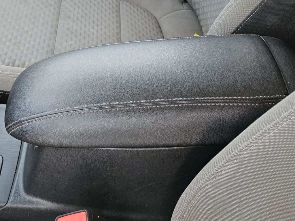 Used 2022 Gray Ford SE image 44