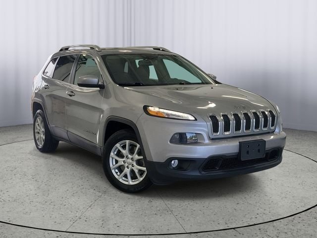 2016 Jeep Cherokee Latitude's photo