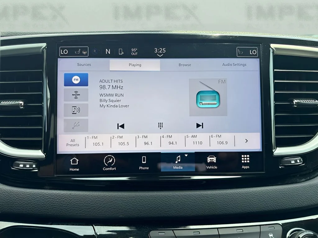 Used 2023 Gray Chrysler Touring L image 18