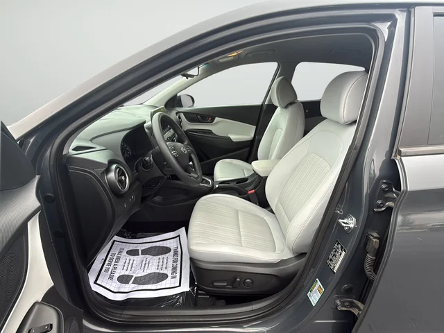 Used 2023 Gray Hyundai SEL image 10