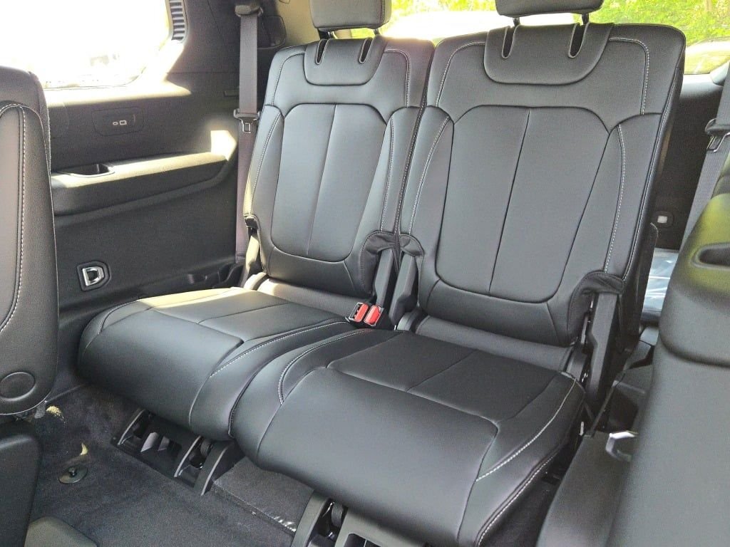 New 2026 Steel Blue Exterior Paint Jeep Limited image 20