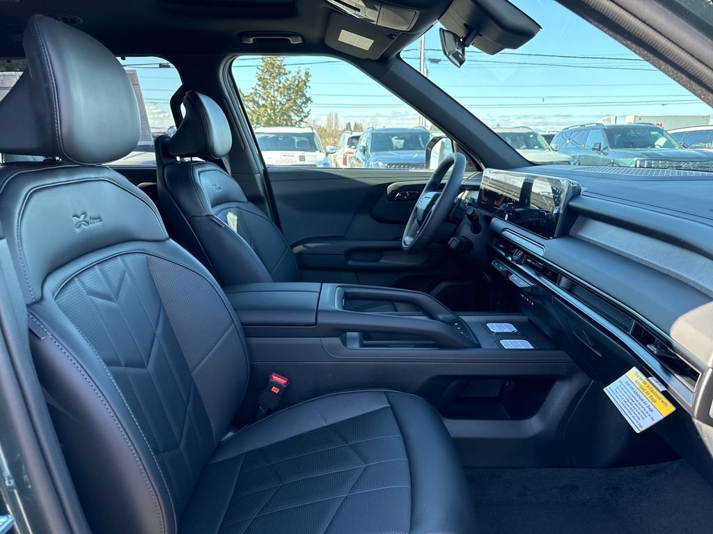 New 2027 Black Jade Green Kia X-Line EX image 13
