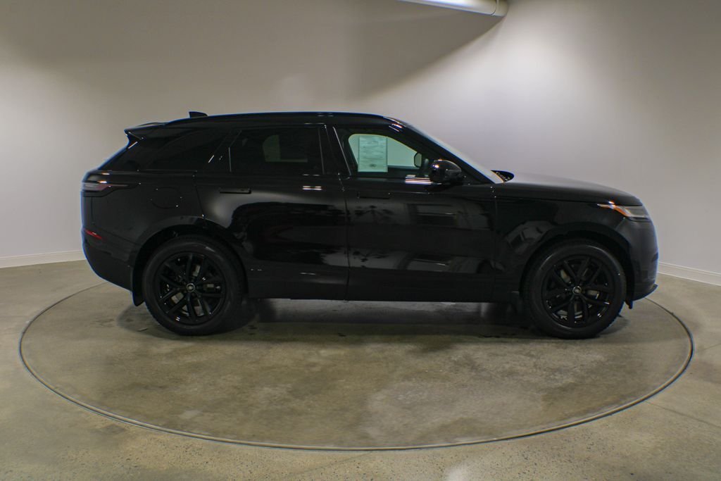 New 2026 Santorini Black LAND ROVER S image 7