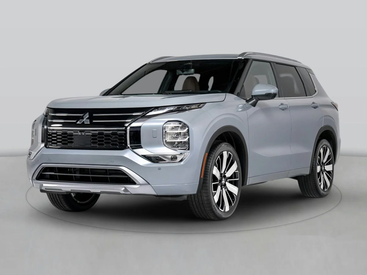 2026 Mitsubishi Outlander ES S-AWC's photo
