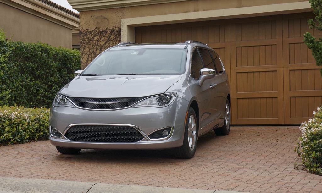 2017 Chrysler Pacifica Touring-L Plus