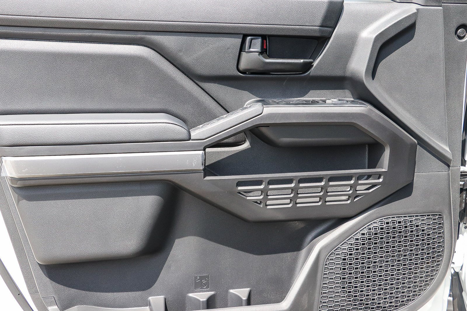 New 2026 01l7 Toyota SR5 image 21
