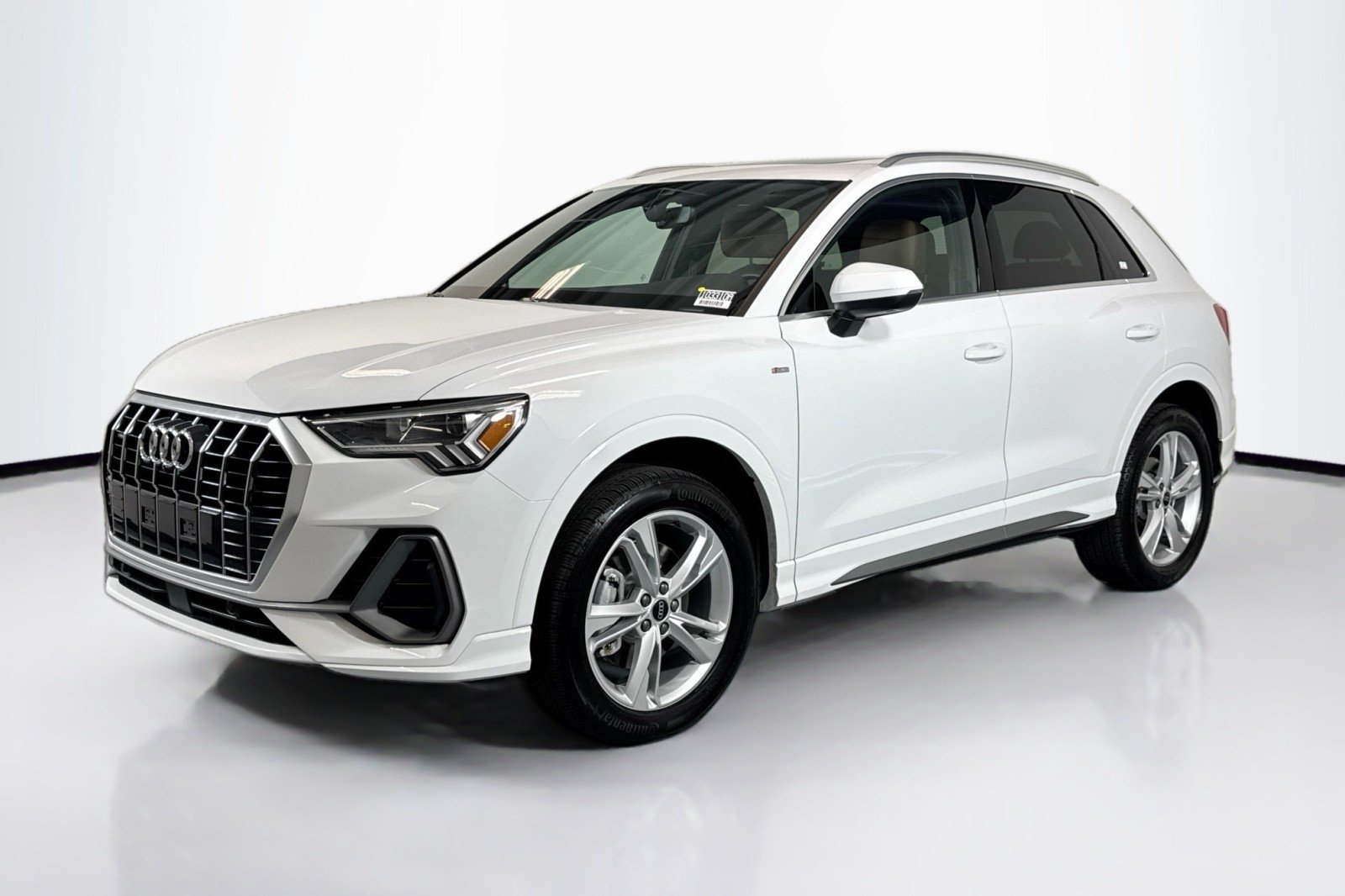 2024 Audi Q3 45 TFSI S Line Premium Plus quattro's photo