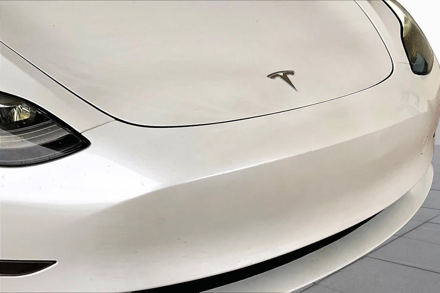 Used 2023 Pearl White Multi-Coat Tesla  image 26