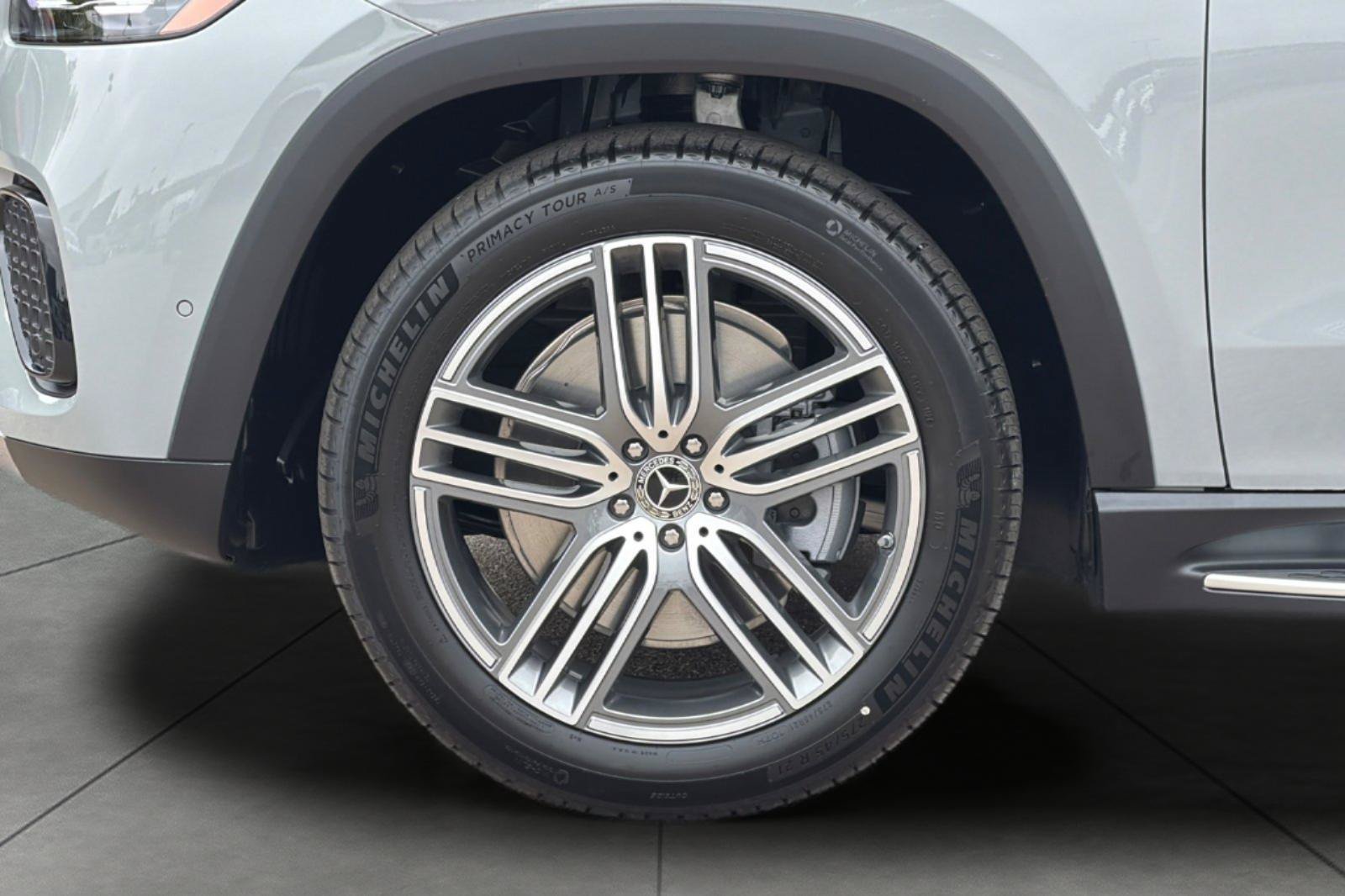 New 2026 MANUFAKTUR Alpine Grey Mercedes-Benz GLS 450 image 5