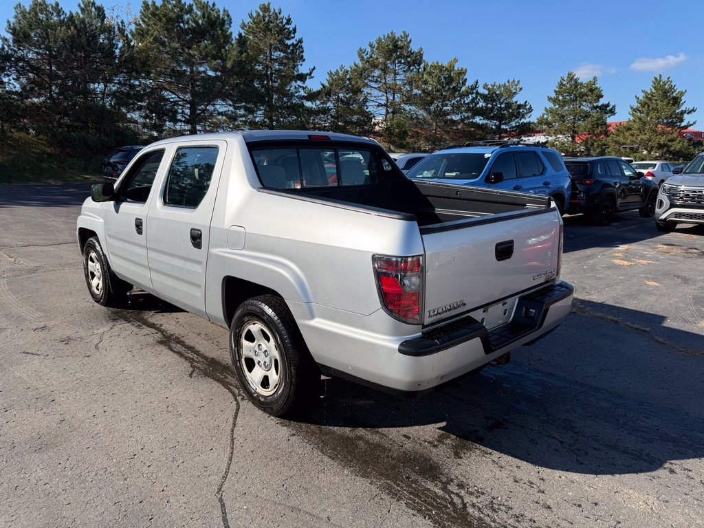 Used 2012 Alabaster Silver Metallic Honda RT image 2