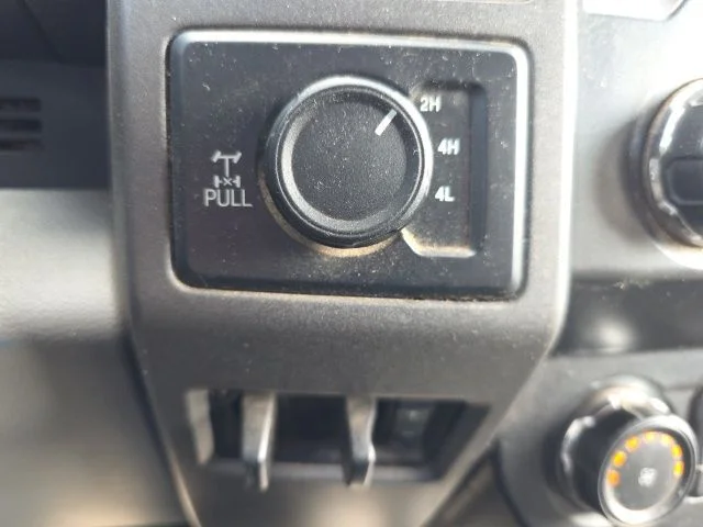 Used 2019 Oxford White Ford XL image 19