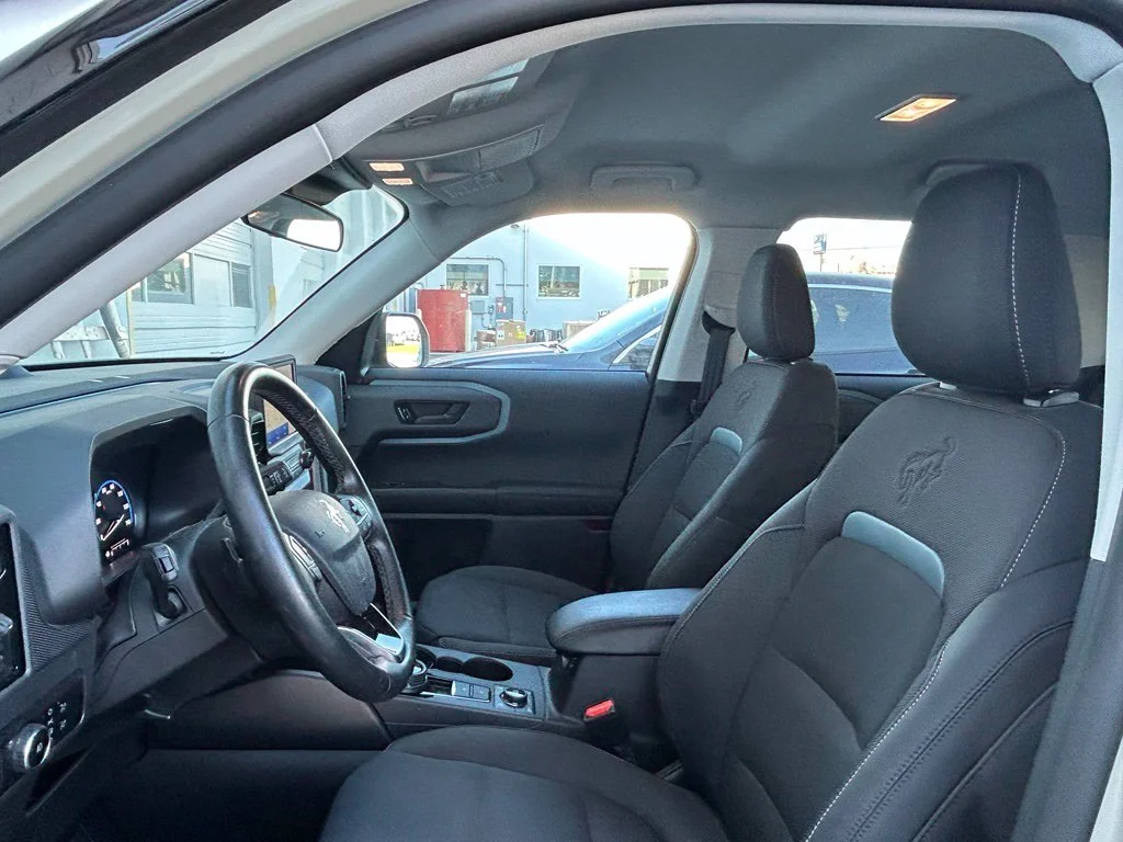 Used 2024 Desert Sand Ford Badlands image 10