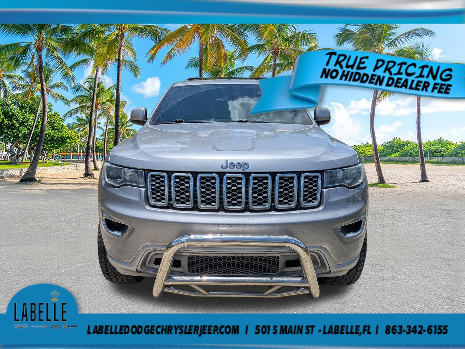 Used 2018 Billet Silver Metallic Clearcoat Jeep Laredo E image 9