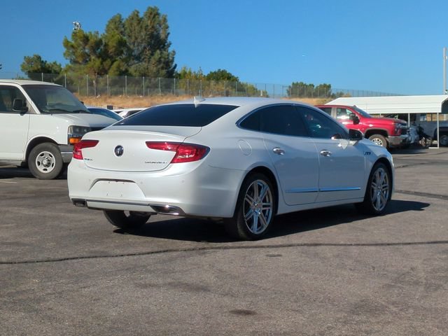 Used 2017 WHITE FROST TRICOAT Buick Essence image 8