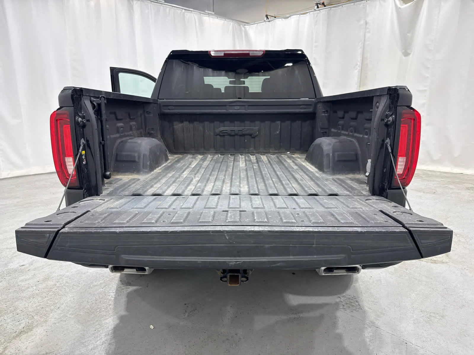 Certified Used 2021 ONYX BLACK GMC AT4 image 14