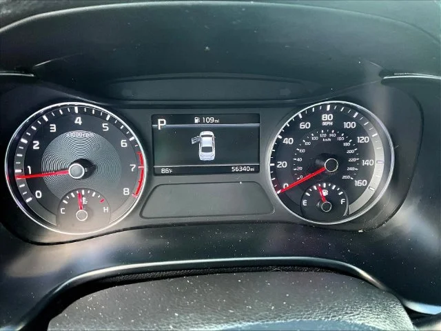 Used 2023 Blue Kia LXS image 13