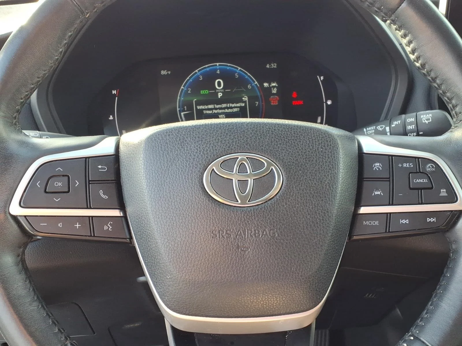 Used 2024 Wind Chill Pearl Toyota XLE image 26