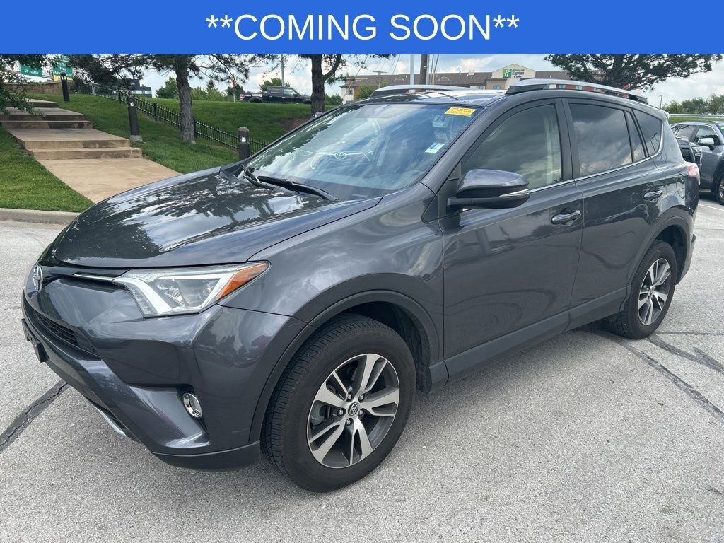 2016 Toyota RAV4 XLE AWD's photo