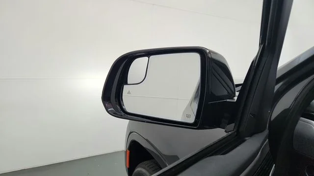 New 2026 Baltic-Gray Metallic Clear-Coat Exterior Paint Jeep Limited Altitude image 18