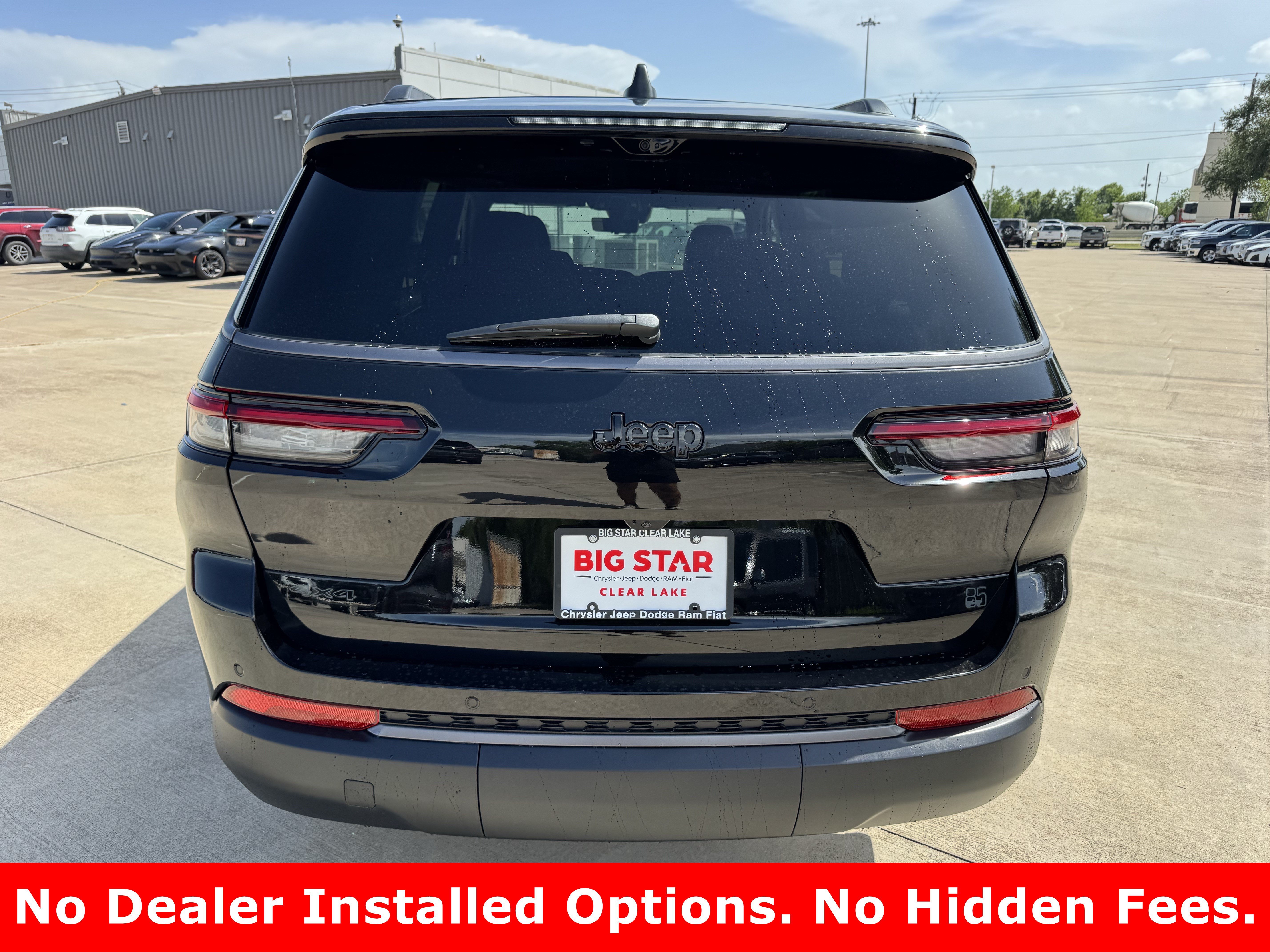 New 2026 Diamond Black Crystal Pearl-Coat Exterior Paint Jeep 85th Anniversary Edition image 6