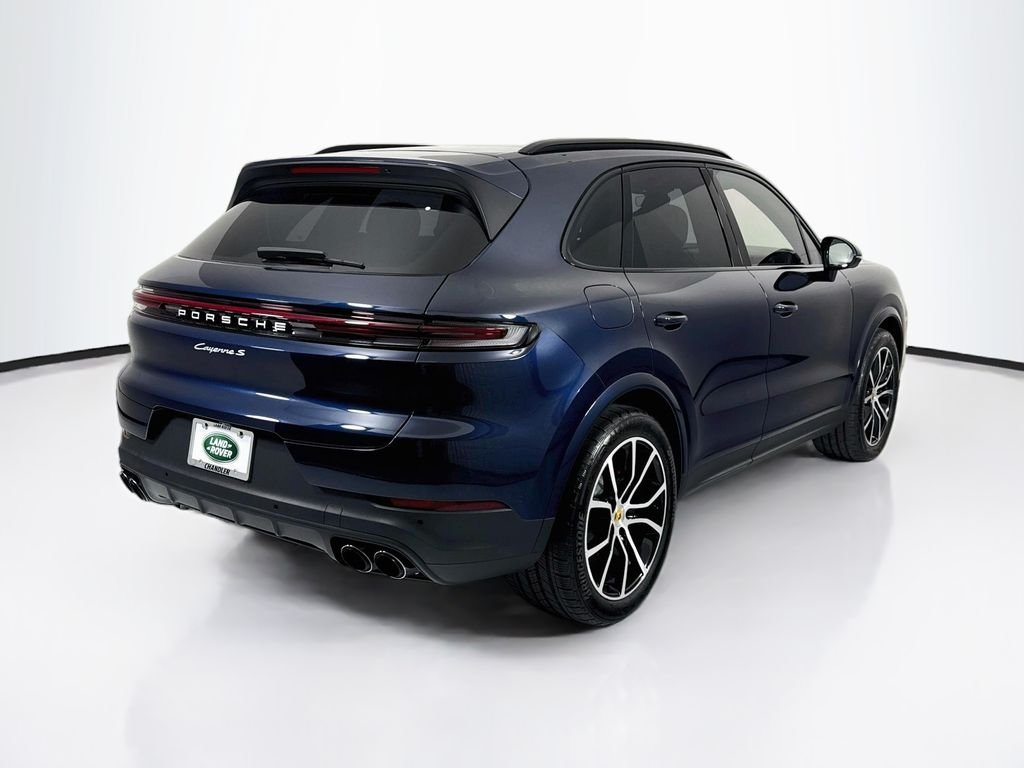 Used 2024  Porsche S image 5