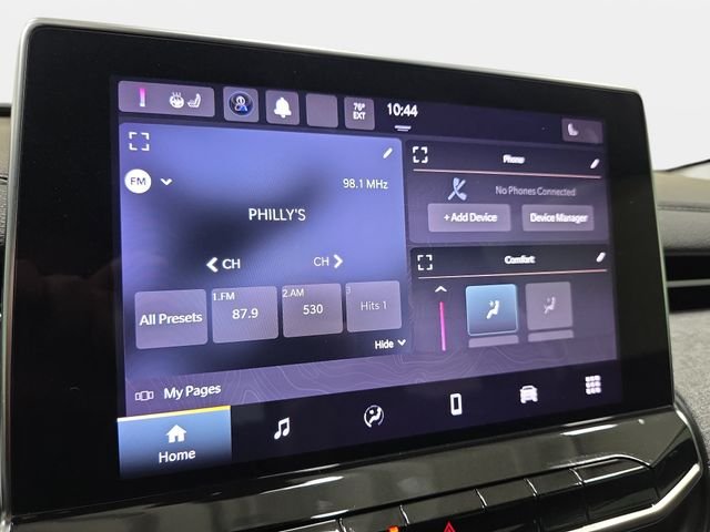 Used 2022 Silver Jeep Latitude Lux image 20