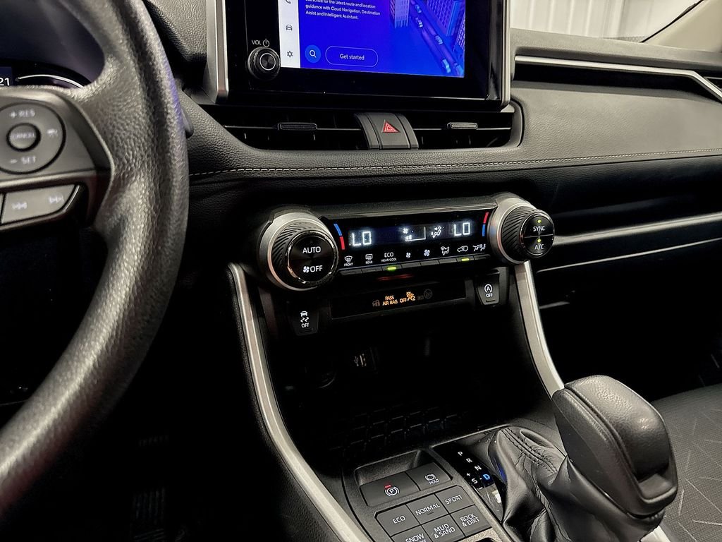 Used 2025 White Toyota XLE image 15