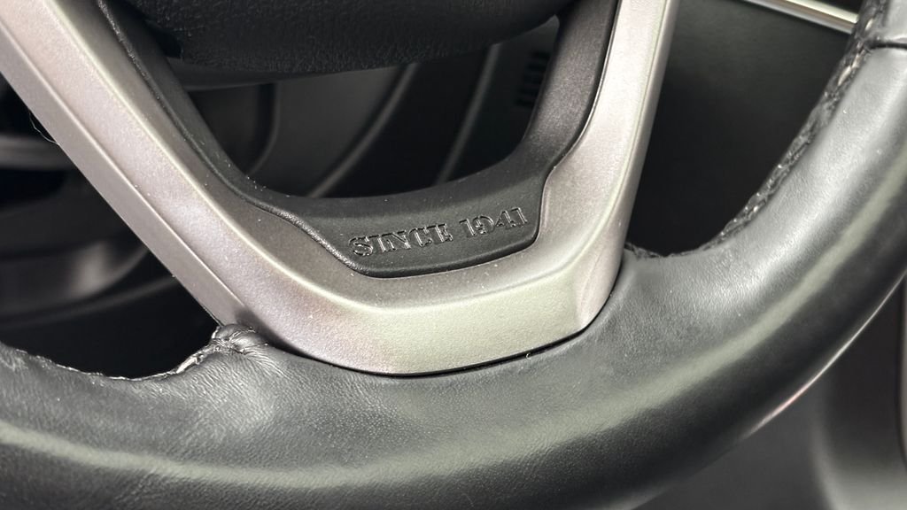 Used 2018 White Jeep Limited image 28