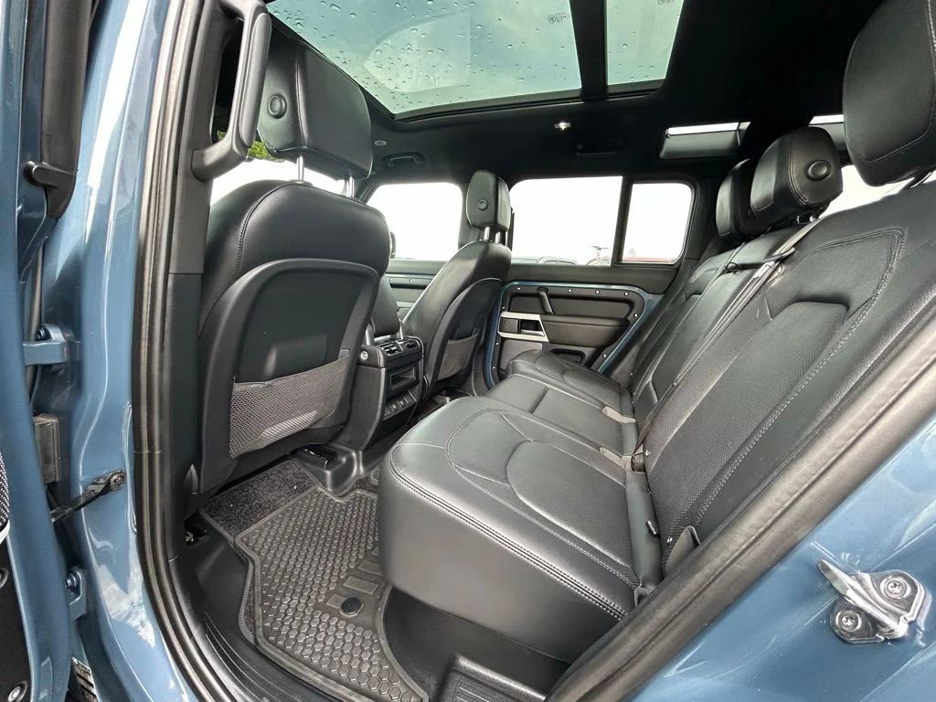 Used 2024 Blue Land Rover S image 54