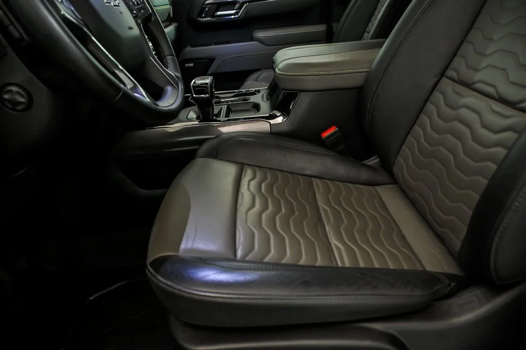 Used 2025 Black Chevrolet ZR2 image 14