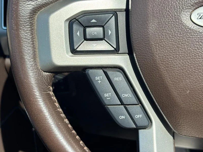 Used 2022  Ford King Ranch image 17