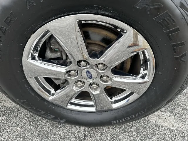 Used 2019 Silver Ford XLT image 27