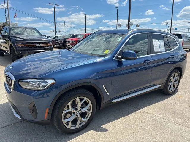 Certified Used 2024 Phytonic Blue Metallic BMW xDrive30i image 3