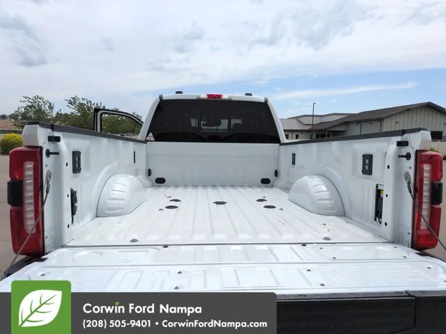 New 2026 White Metallic Ford Lariat image 27