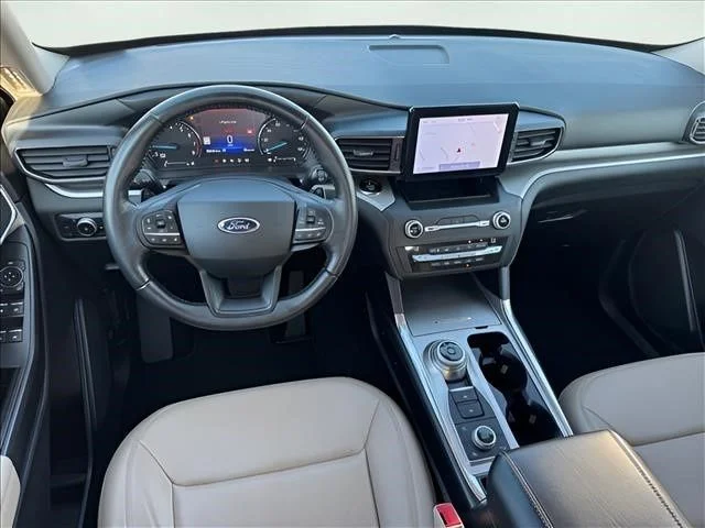Used 2020 White Ford XLT image 11