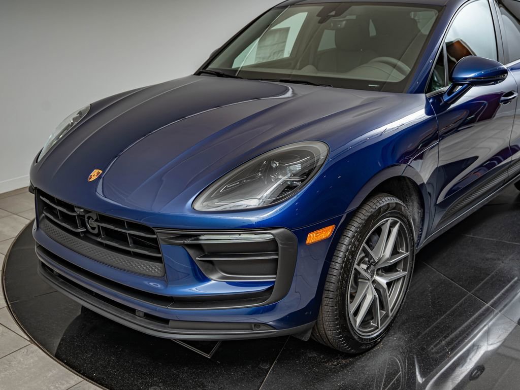 New 2026 Gentian Blue Metallic Porsche  image 15