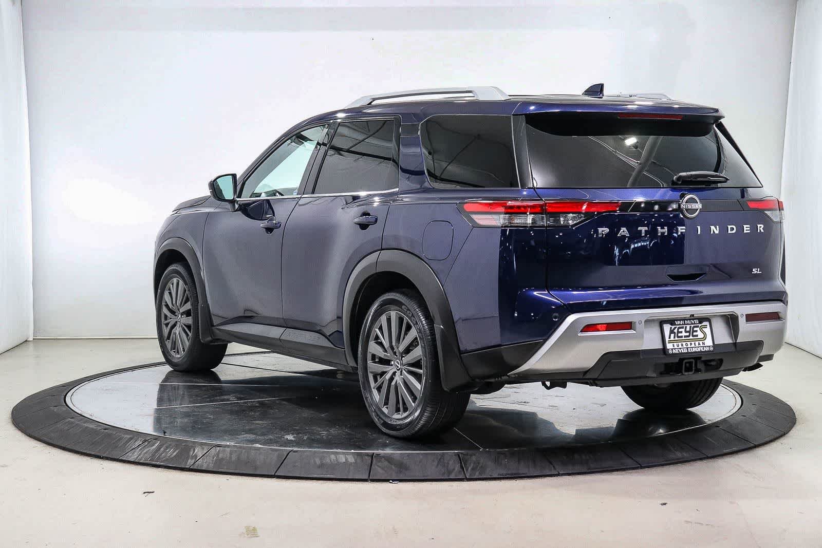 Used 2022 Deep Ocean Blue Pearl Nissan SL image 2