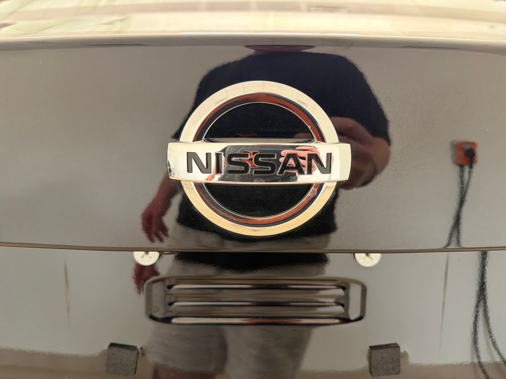 Used 2023 Super Black Nissan SV image 29