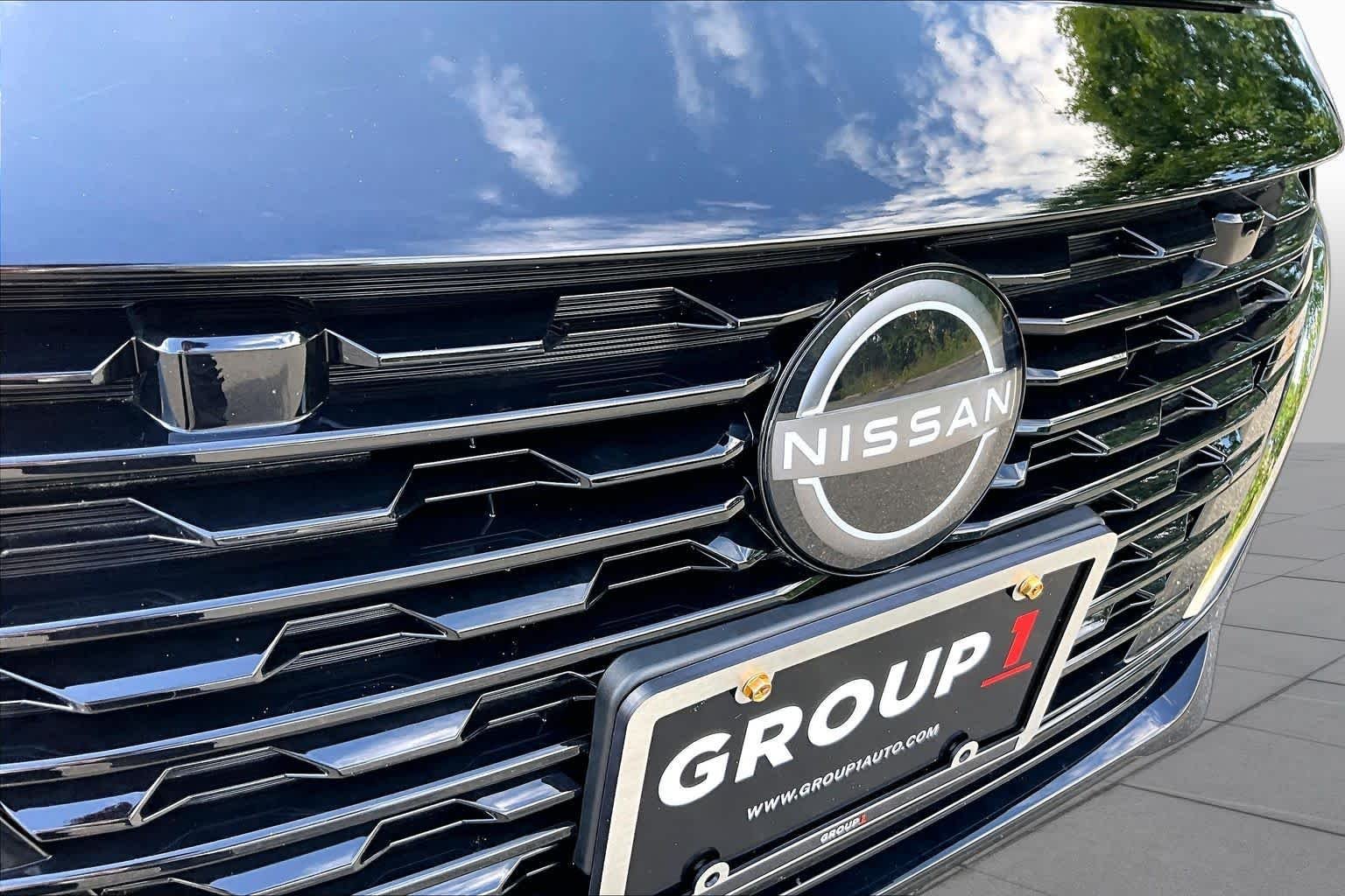 Used 2025 Super Black Nissan S image 28