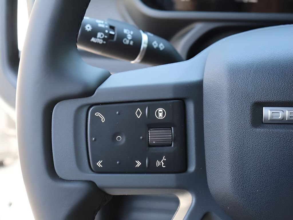 2026 Land Rover Defender X-Dynamic SE - Photo 30