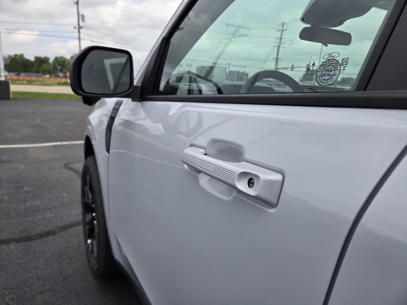 New 2026 Space White Metallic Ford LARIAT image 26