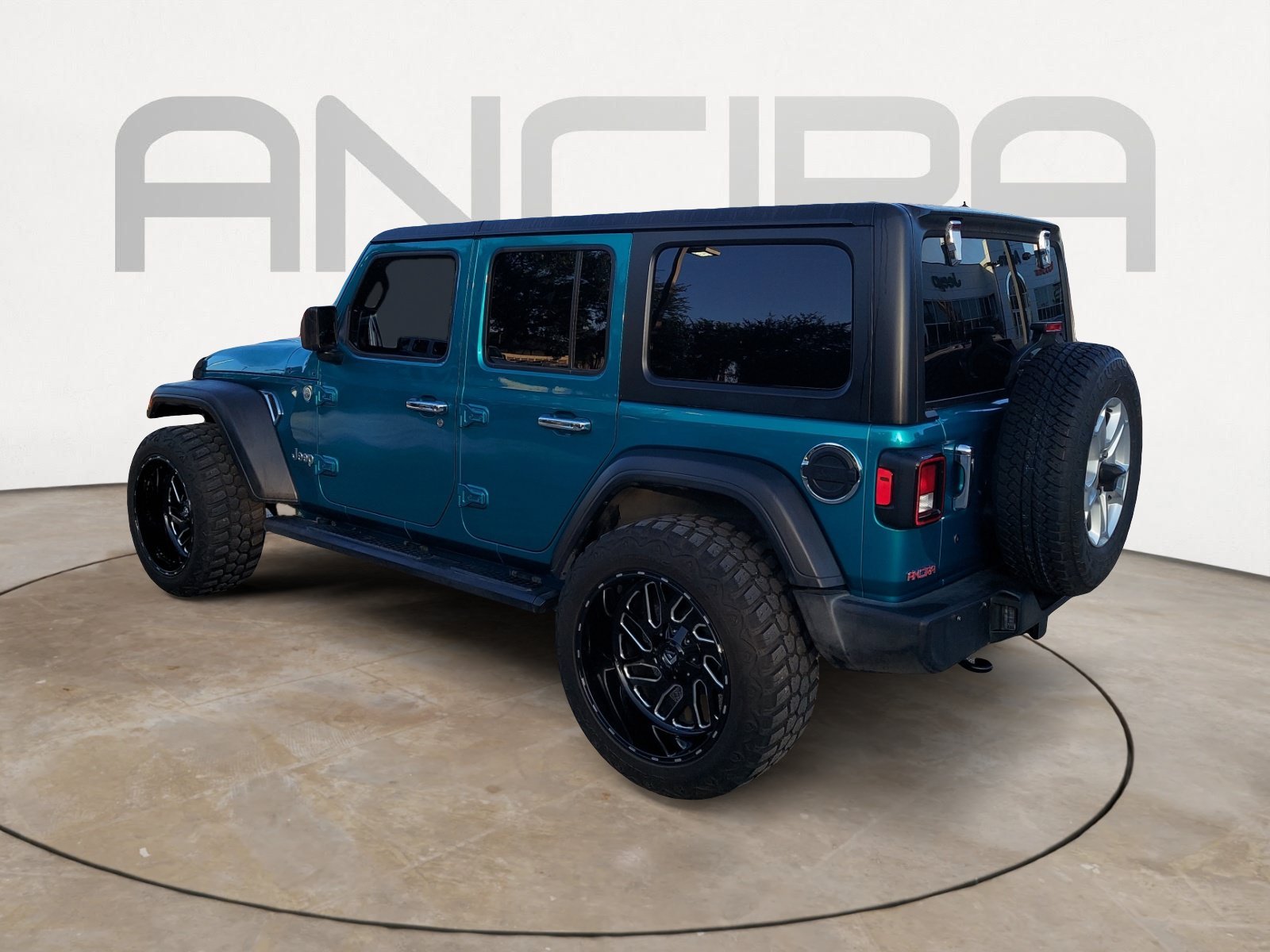 Used 2020 Bikini Pearlcoat Jeep Sport S image 8