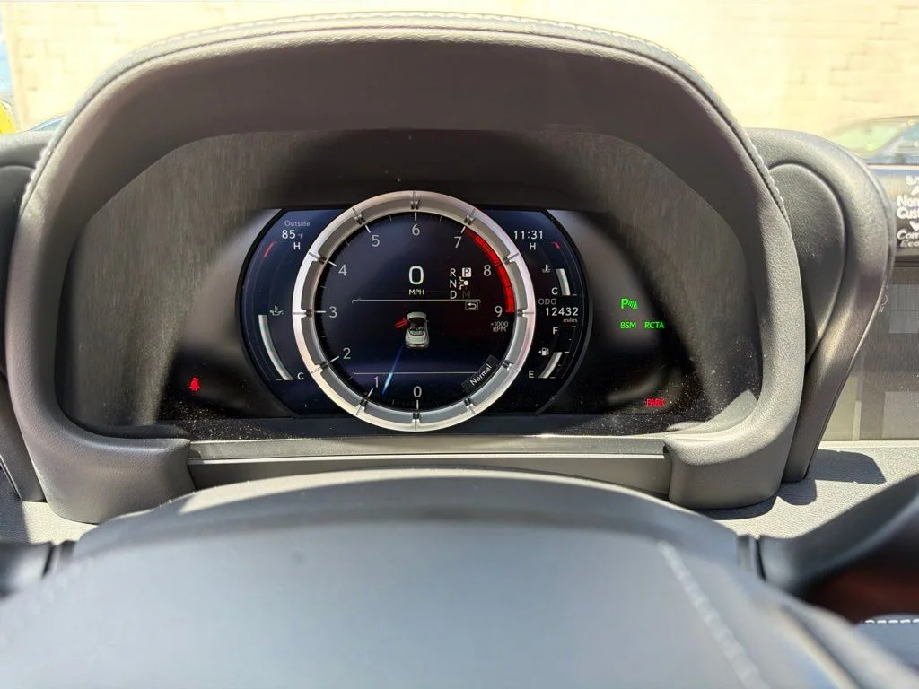 Used 2021 Black Lexus 500 image 17