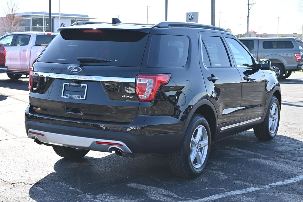 Used 2016 Shadow Black Ford XLT image 9